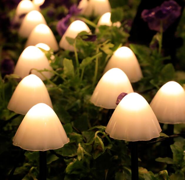 Allée de champignon décoratif LUMIÈRE DE JARDIN SOLAIRE